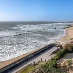 250m De La - Maison Pour 6 Adultes 2 Enfants *