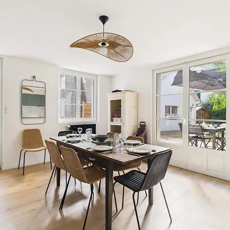 250m De La - Maison Pour 6 Adultes 2 Enfants *