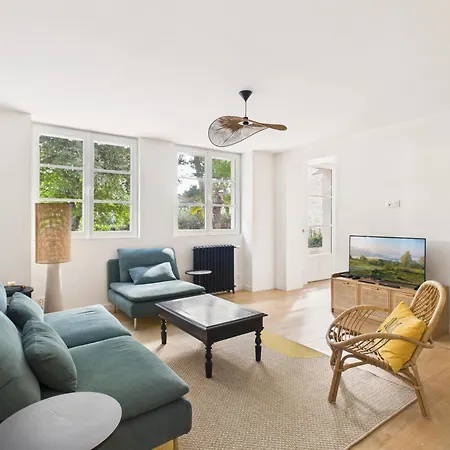 250m De La - Maison Pour 6 Adultes 2 Enfants *